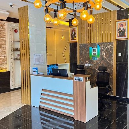 Apartamento Alhamra Horizons Al Ḩamrāʼ Exterior foto